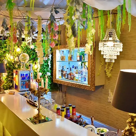 Imperia Hotel 3*